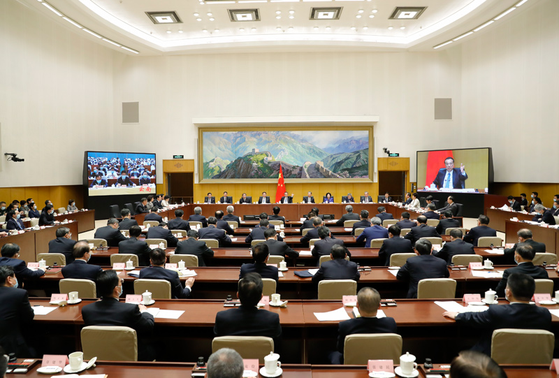 李克强：清白公正做事天地就是宽的