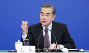 王毅同赞比亚外长卡库博通电话
