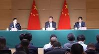 中方代表团介绍中美经贸高层会谈有关情况