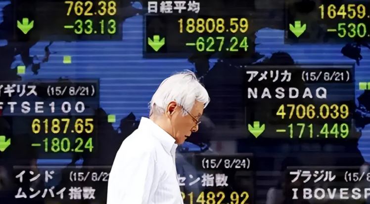 集体跳水！日本股市突发