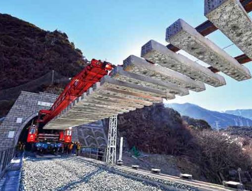 促进经济持续恢复、平稳发展,有信心、有基础、有底气