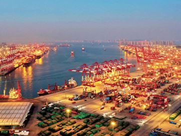 中国坚持实施更大范围、更宽领域、更深层次的对外开放